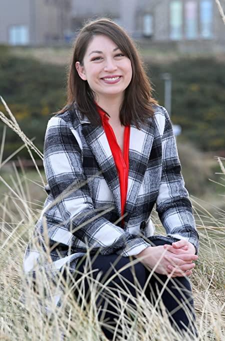 Photo of author: Akemi Dawn Bowman
