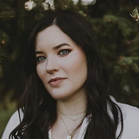 Photo of author: Sasha Peyton Smith