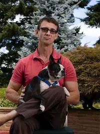 Photo of author: Chuck Palahniuk